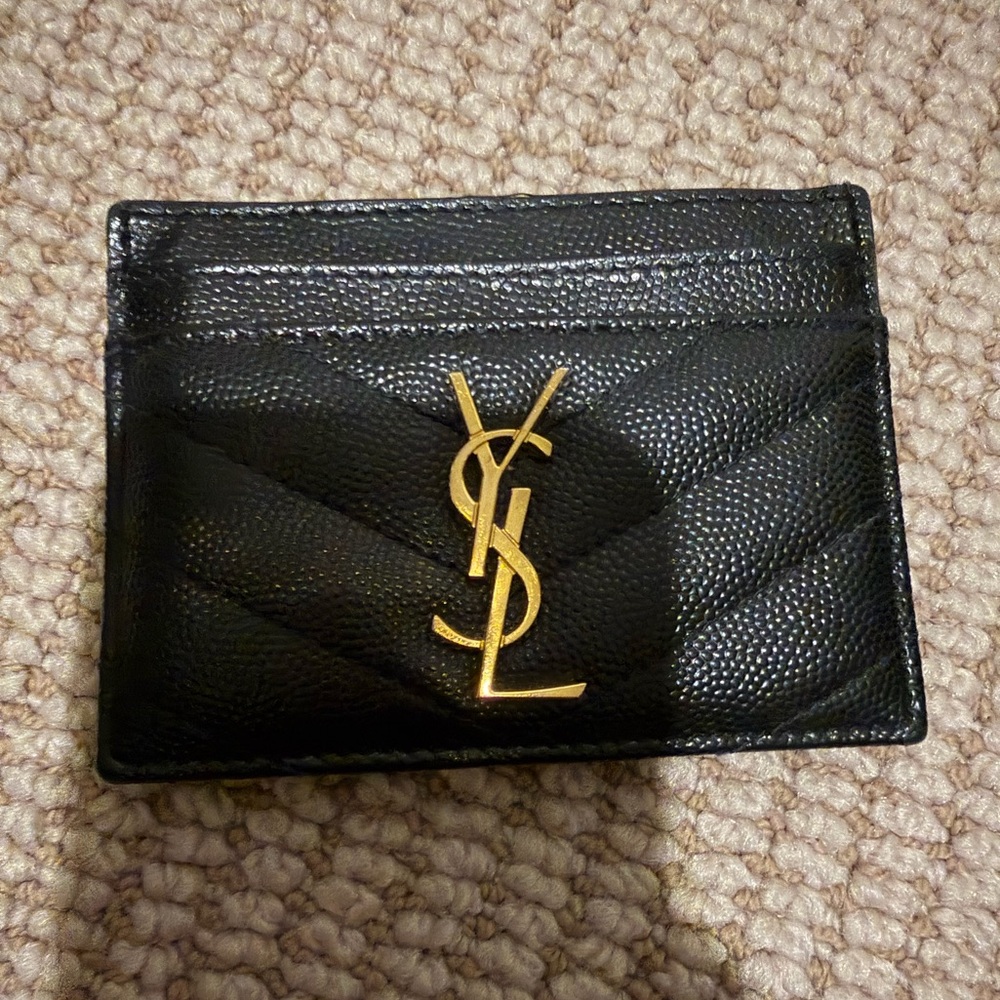 CASSANDRE MATELASSÉ CARD CASE IN GRAIN DE POUDRE LEATHER